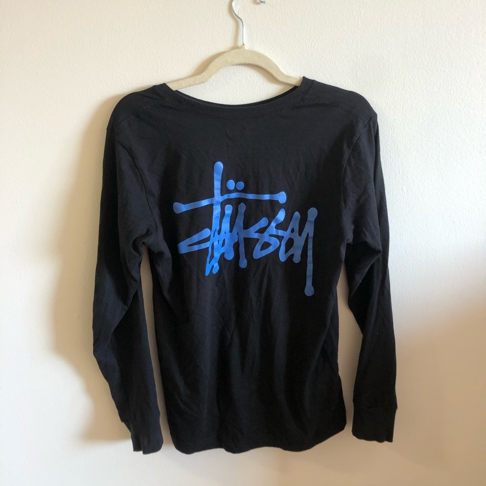 Cute and comfy Stüssy long sleeve